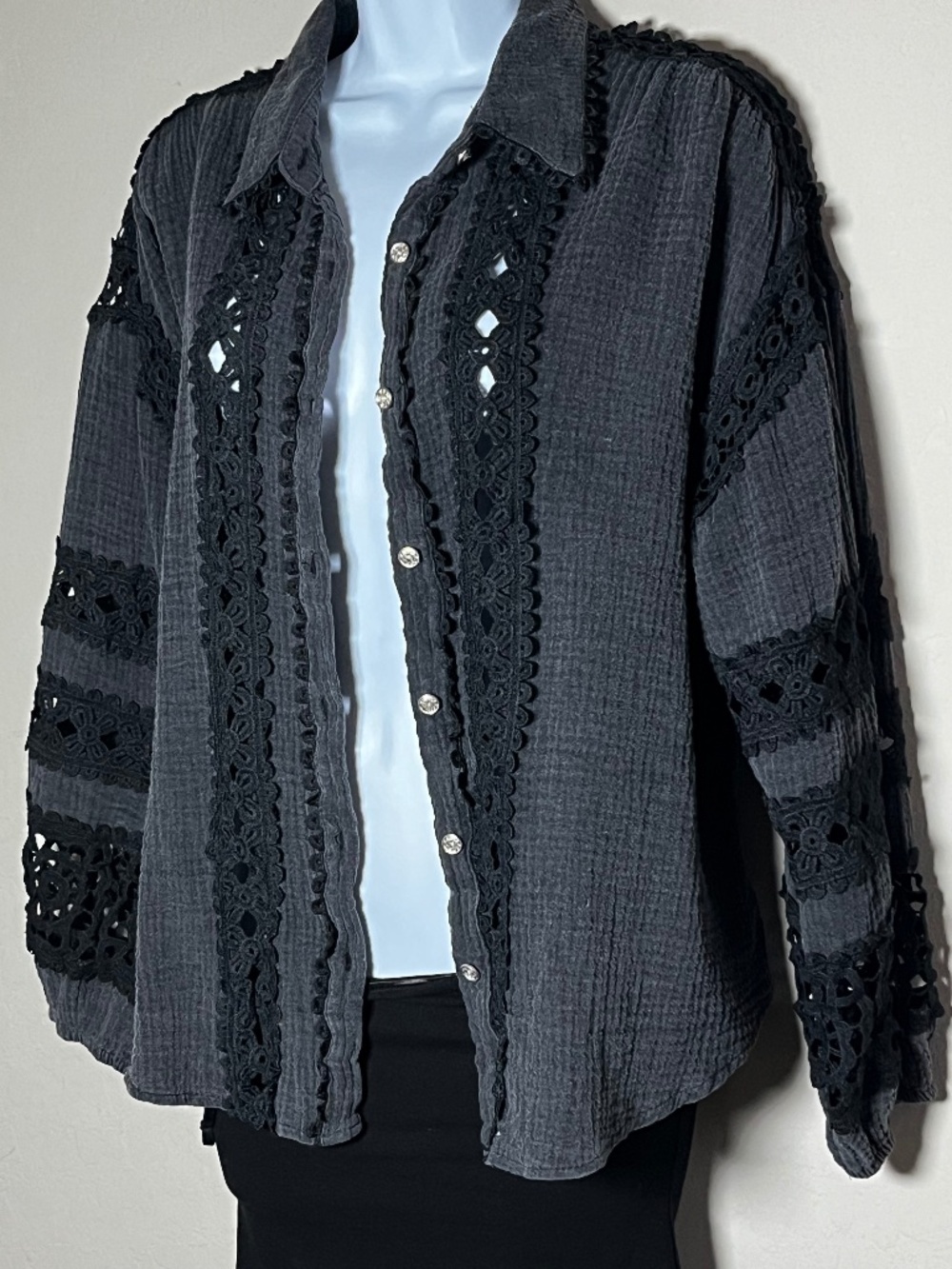 POL Hideout Black Lace Crochet Collared Button Up Size Small NWOT
